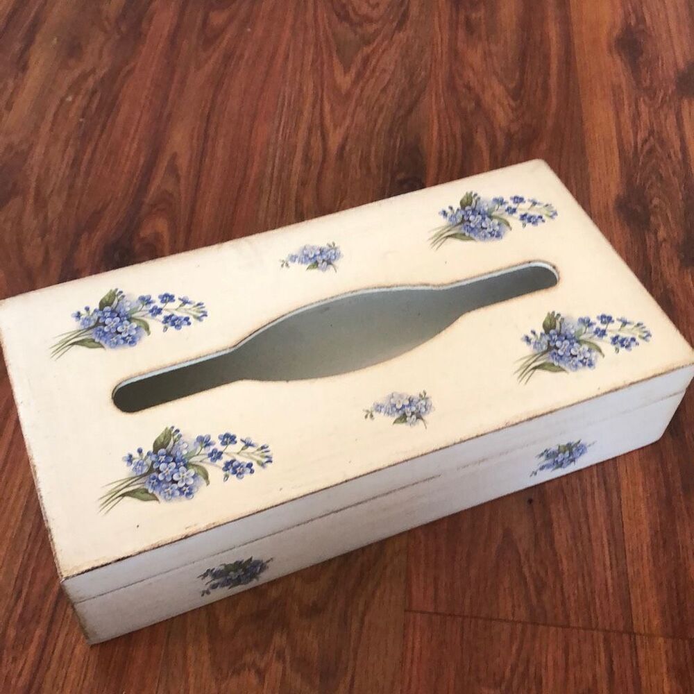 Labrazel Made in Italy vintage tissue holder floral